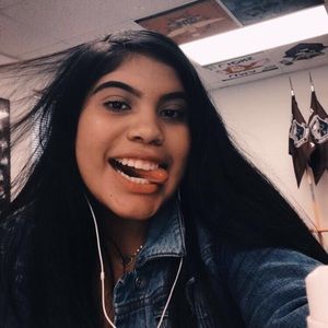 Meet your Posher, Sarai